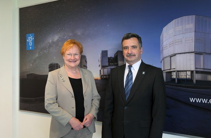 Ehemalige finnische Präsidentin besucht die ESO in Chile