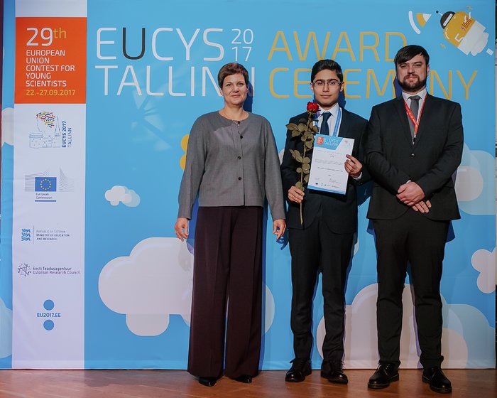 Can Pak, Gewinner des EUCYS-Sonderpreises für Astronomie und Weltraumphysik, gestiftet von der ESO