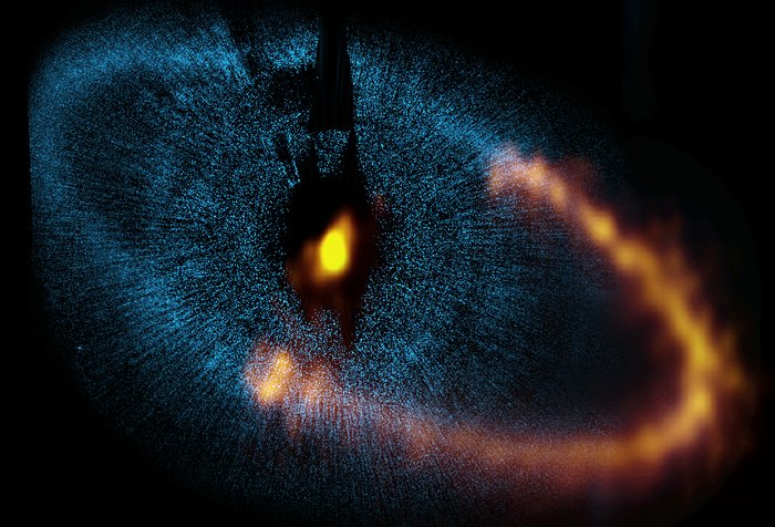 ALMA observes a ring around the bright star Fomalhaut
