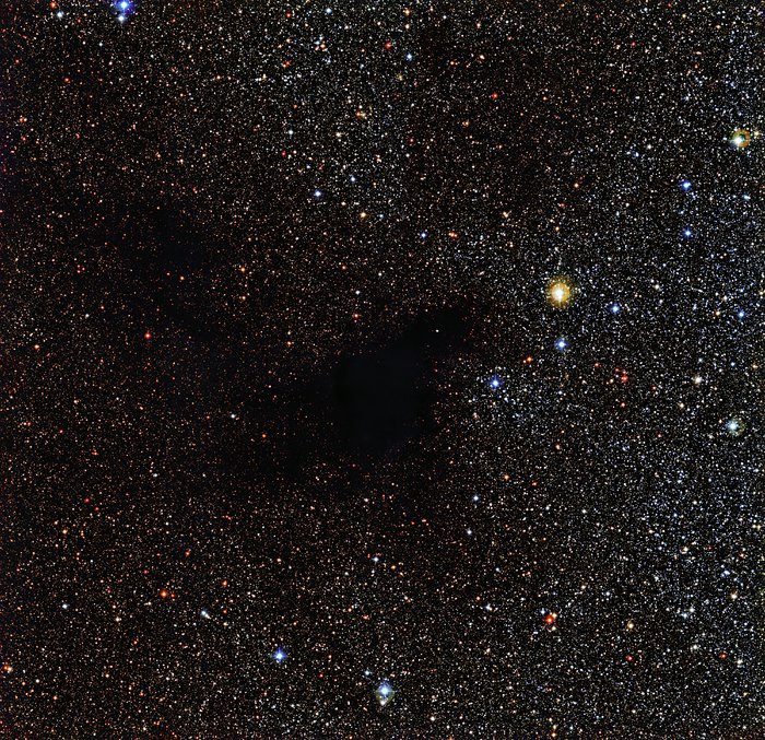 Den mörka nebulosan LDN 483