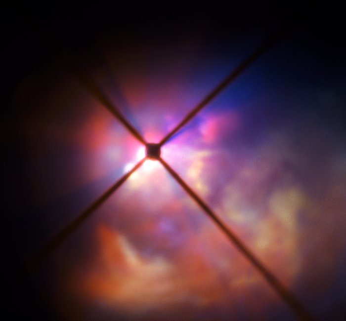 Los alrededores de VY Canis Majoris vistos por el instrumento SPHERE, instalado en el VLT.