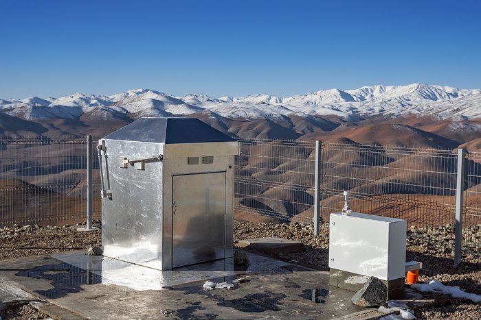 Sistema caçador de planetas MASCARA colocado no Observatório de La Silla