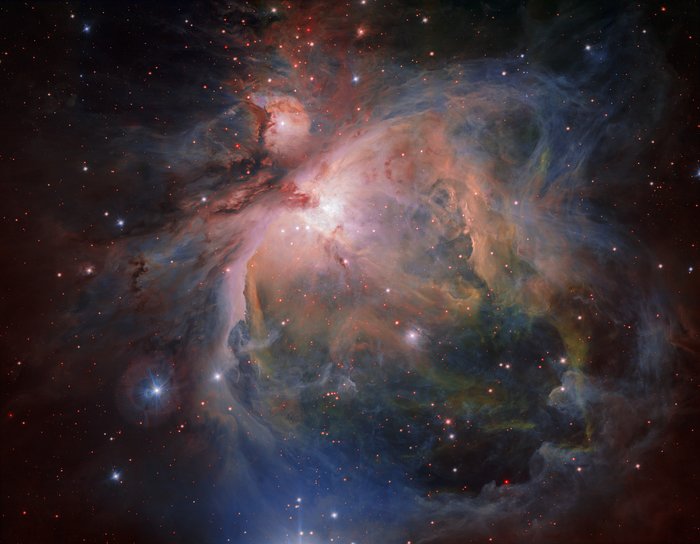 Velká mlhovina v Orionu a její hvězdokupa pohledem dalekohledu VST