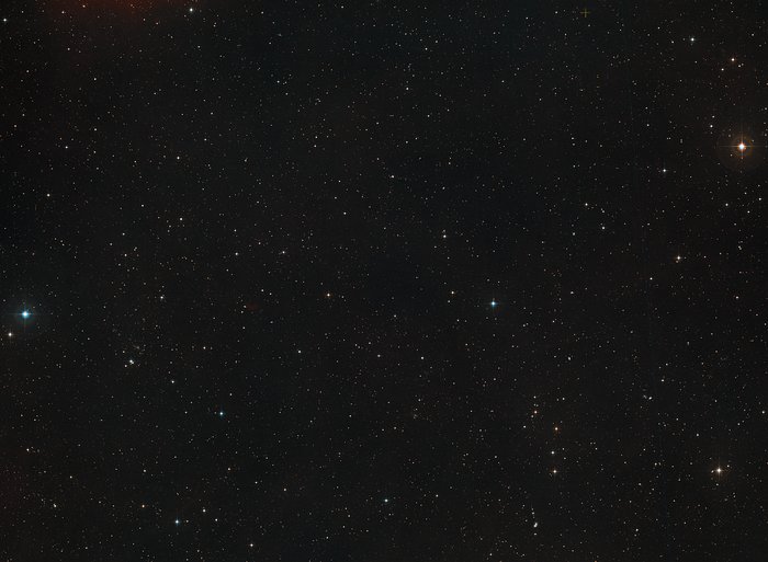 Digitized Sky Survey-opname van het Hubble Ultra Deep Field en omgeving