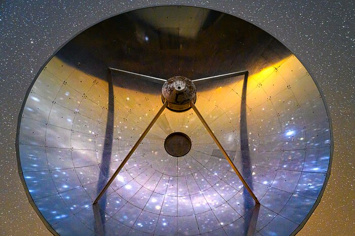 Swedish-ESO Submillimetre Telescope
