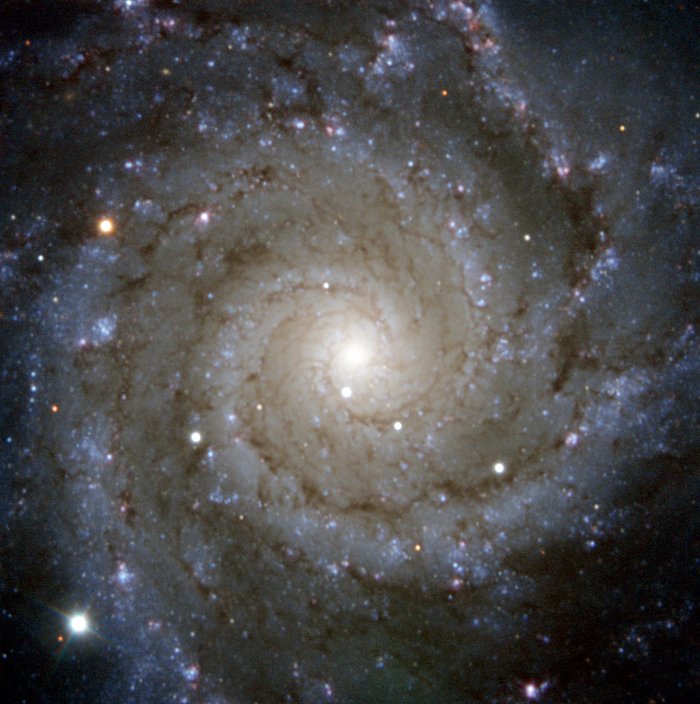 PESSTO fotografa supernova na Messier 74
