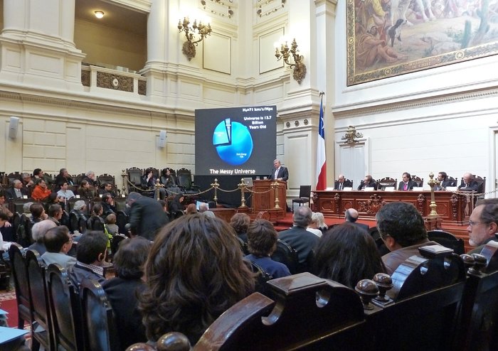 Brian Schmidt speaking at the Chilean Senate