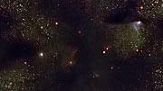 Zoom sur la nébuleuse sombre Barnard 59
