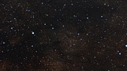 Zoom em direção à nebulosa escura LDN 483