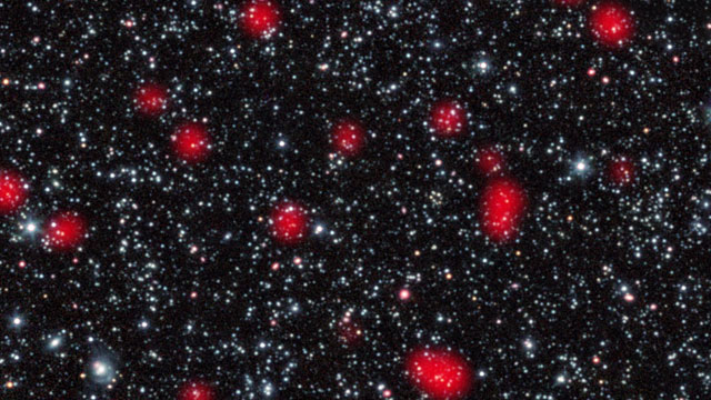 Schwenk über ferne sternbildende Galaxien im frühen Universum