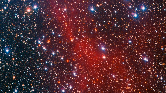 Panorâmica do enxame estelar colorido NGC 3532
